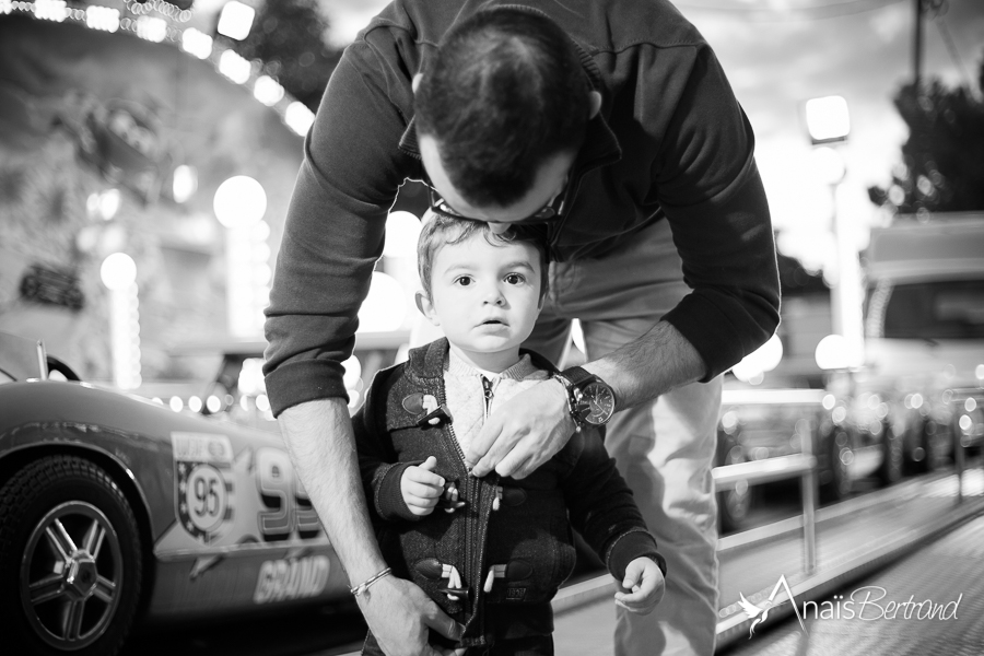 seance en famille à la fete-foraine, toulouse, Anaïs Bertrand photographe famille, enfant