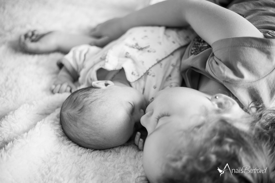 naissance-petite-soeur-photographe-famille-toulouse-anais-bertrand