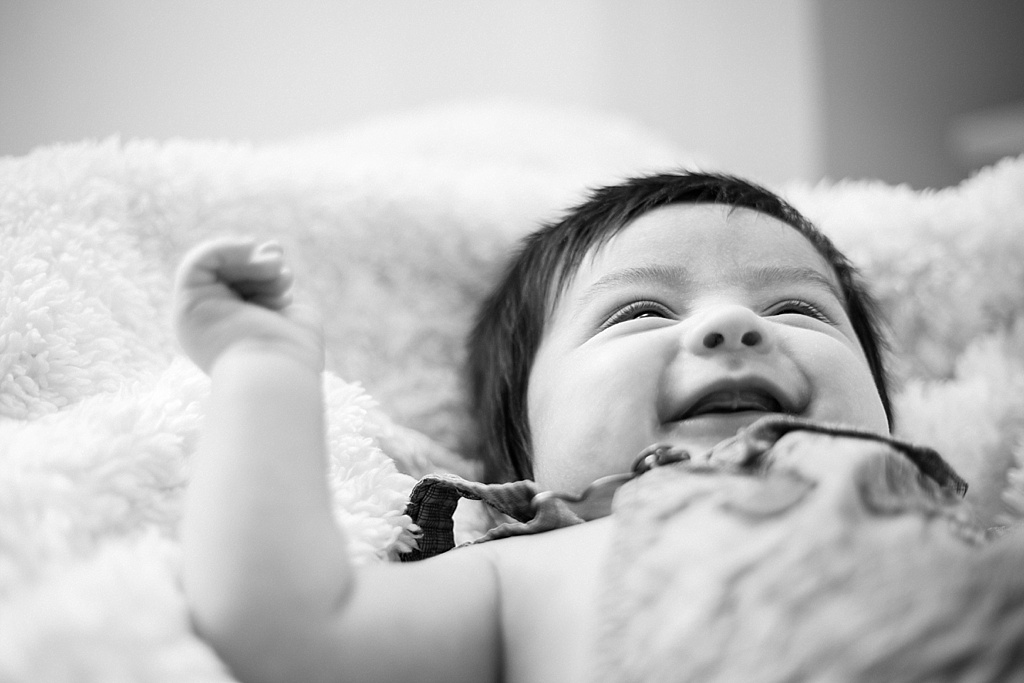 photographe-naissance-bébé-famille-toulouse-instants de vie-anais-bertrand