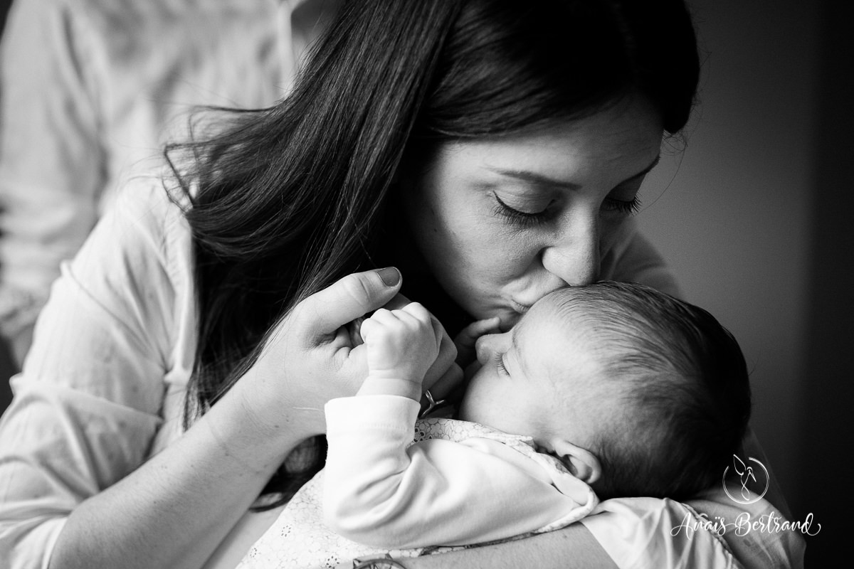 rose-fushia-photographie-seance-photo-naissance-bebe-louis-anais